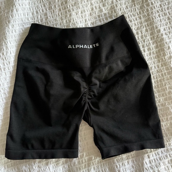 Alphalete Shorts - Picture 3 of 3